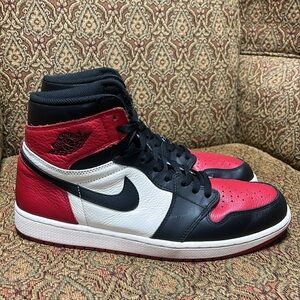 Nike Air Jordan one high bred toe